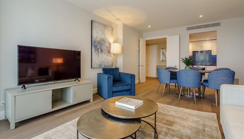 2 bed property in Westferry Circus, London